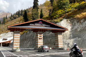 Manali to atal tunnel taxi fare